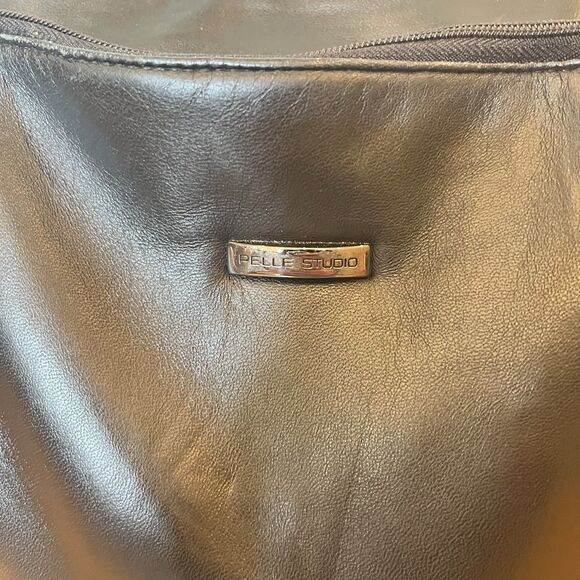 Wilson's Leather Pelle Studio Black Leather Medium Shoulder Backpack Butter Soft - Picture 2 of 15